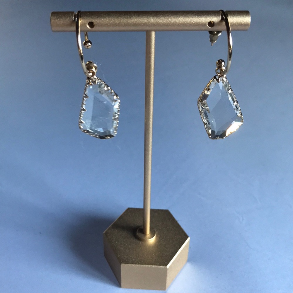 New! Clear Drop Earrings - Picture 6 of 13